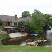 Twin Lakes Neighborhood