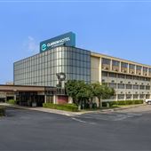 Clarion Hotel and Econo Lodge Broken Arrow
