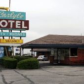 Carlyle Motel