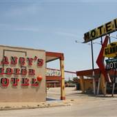 Glancy Motor Hotel