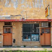 E Division St Liquor Store