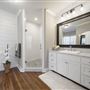 Maple Ridge- Bungalow charm/with carriage house