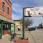 Bear Claw Bakery and Cafe