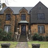 Staneart House