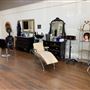 Salon Escott