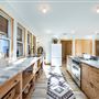 Cabin California Dreaming - Broken Bow