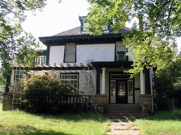 Craftsman Bungalow Home 1517 (2/2/2009)