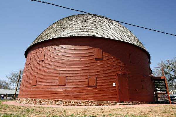 Round Barn (2/11/2009)