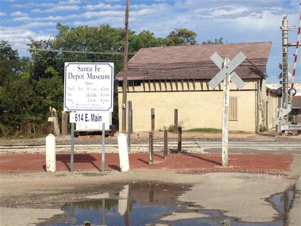 Shawnee Santa Fe Train Depot (11/18/2013 - Credits: Yousef Kazemi)