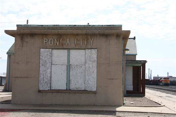 Ponca City Santa Fe Train Depot (4/24/2014 - Credits: Yousef Kazemi)