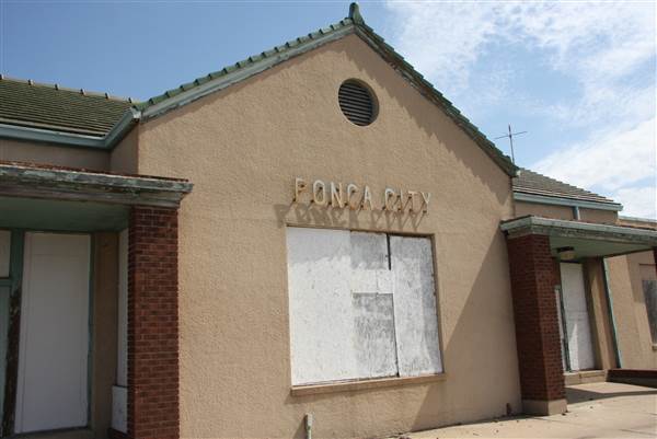 Ponca City Santa Fe Train Depot (4/24/2014 - Credits: Yousef Kazemi)