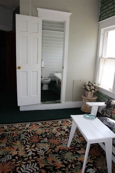 Stone Lion Inn Bed and Breakfast Guthrie (9/11/2014)