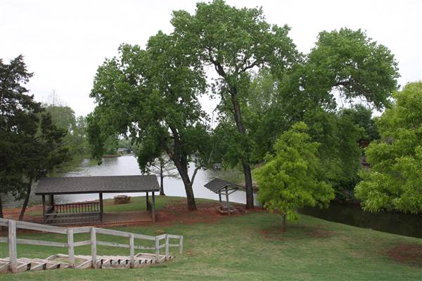 Twin Lakes Neighborhood (4/24/2015 - Credits: Yousef Kazemi)