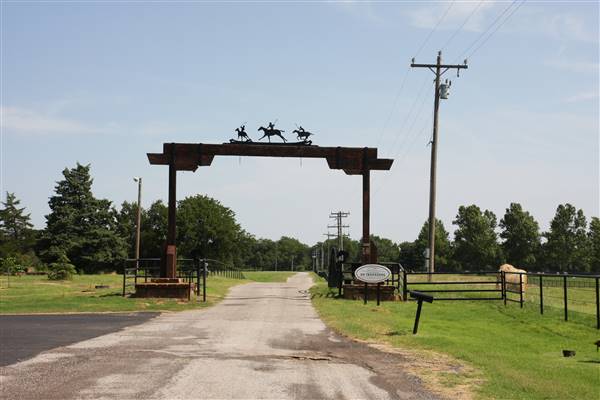 NFL Farms - Main Entrance to Farm/Property from Santa Fe Ave (7/2/2015 - Credits: Yousef Kazemi)