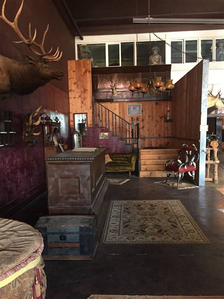 Simpson's Old Time Museum and Skeleton Creek Productions (11/28/2016 - Credits: Yousef Kazemi)
