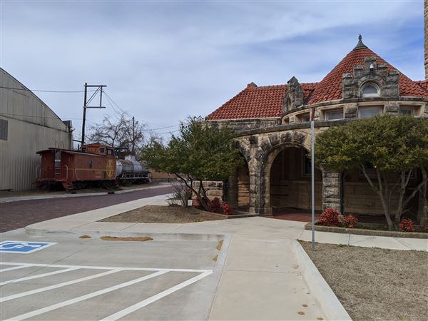 Shawnee Santa Fe Train Depot (2/29/2020 - Credits: Stacy Cramer Moore / Shawnee Tourism)