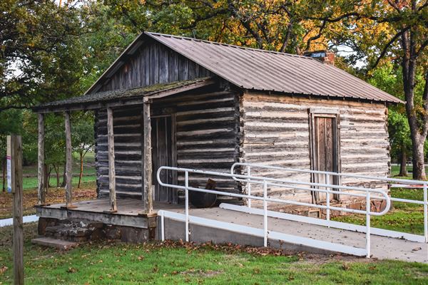 Campbell Cabin (10/22/2021 - Credits: Tina Davis)