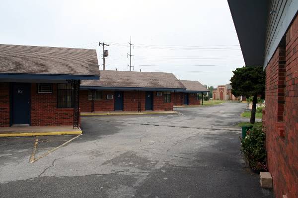 Carlyle Motel (2/3/2009)