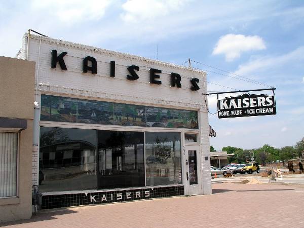 Kaiser's at Greatful Bean Café (2/6/2009)