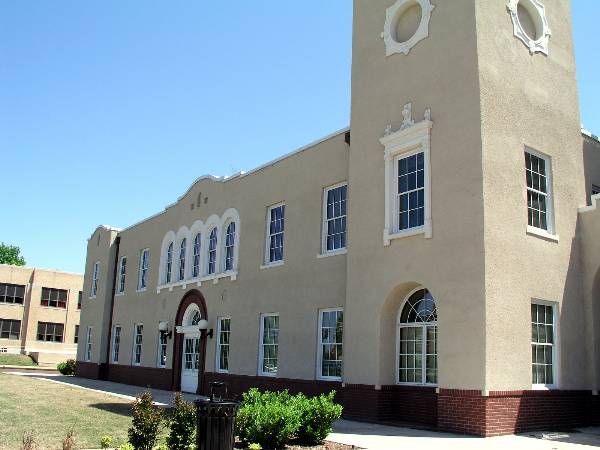 Ponca City - City Hall - Centennial Plaza (2/9/2009)