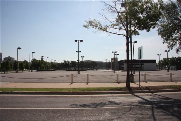 Basketball Court - Downtown Oklahoma City Community Basketball Court (8/1/2013)