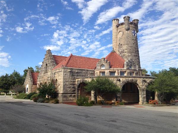 Shawnee Santa Fe Train Depot (11/18/2013 - Credits: Yousef Kazemi)