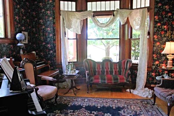 Grandison Inn Bed & Breakfast (9/3/2014 - Credits: Yousef Kazemi)