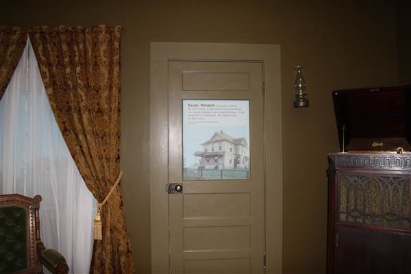 Plains Indians and Pioneers Museum (12/22/2014)