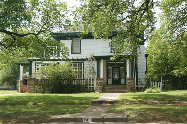 Guthrie Wooden Homes (1/23/2015 - Credits: Ackerman McQueen - 2006)