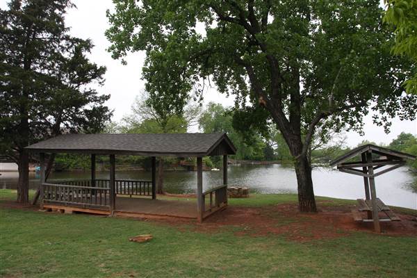 Twin Lakes Neighborhood (4/24/2015 - Credits: Yousef Kazemi)