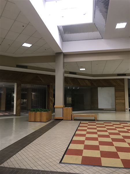 Oakwood Mall (2/16/2018 - Credits: Yousef Kazemi)