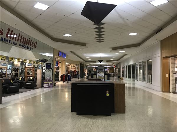 Oakwood Mall (2/16/2018 - Credits: Yousef Kazemi)