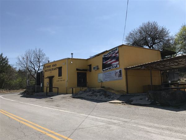 Meers Store & Restaurant (4/24/2018 - Credits: Yousef Kazemi)