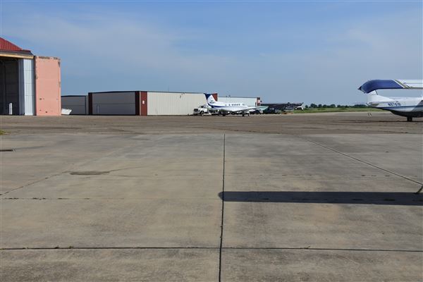 Durant Regional Airport (5/10/2019 - Credits: Tyler Slawson)