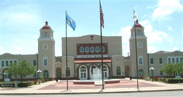 Ponca City - City Hall - Centennial Plaza (7/1/2021 - Credits: Rich Cantillon)