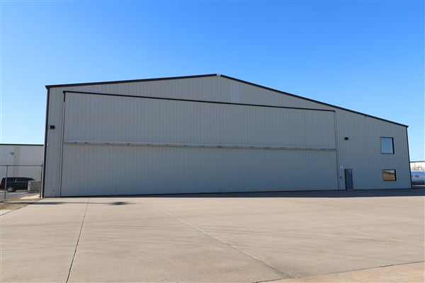 Guthrie Edmond Regional Airport - Hangar # 2 (5/10/2023 - Credits: submitted by: Robert Bartmann)