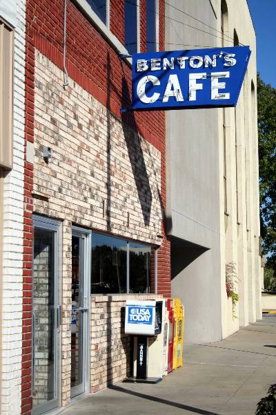 Benton Café (2/3/2009)