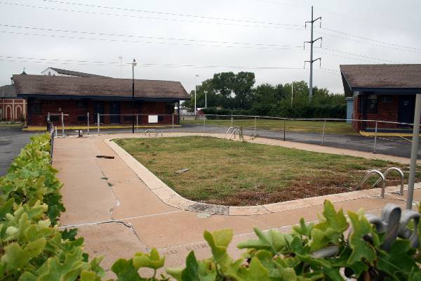 Carlyle Motel (2/3/2009)