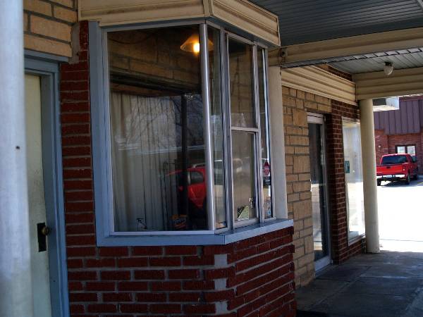 Kickapoo Motel (2/6/2009)