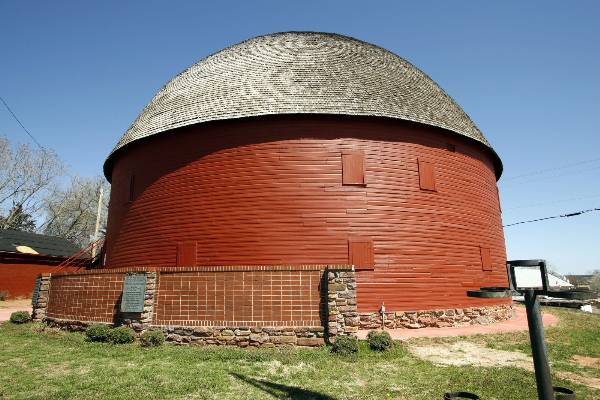 Round Barn (2/11/2009)