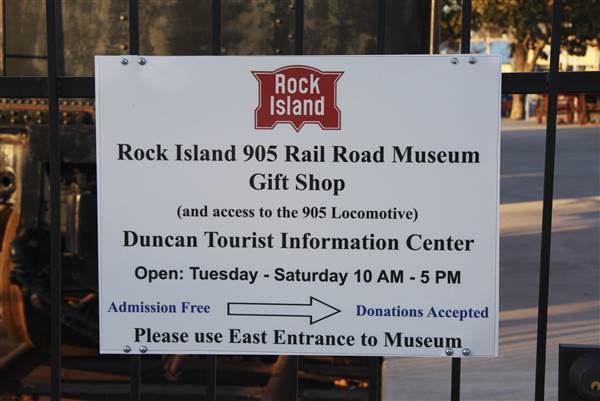 Duncan Rock Island Train Depot Museum and Gift Shop (4/24/2014)