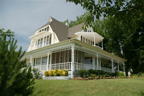 Guthrie Wooden Homes (1/23/2015 - Credits: Ackerman McQueen - 2006)