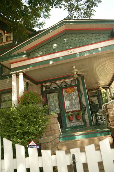 Guthrie Wooden Homes (1/23/2015 - Credits: Ackerman McQueen - 2006)