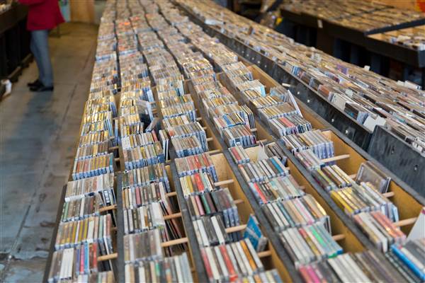 Guestroom Records (2/12/2015 - Credits: Layne Inselman)