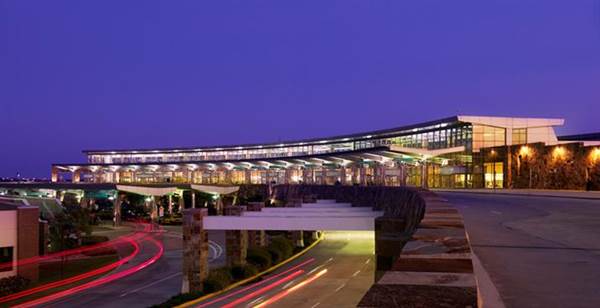 Will Rogers International Airport (3/10/2015 - Credits: google)