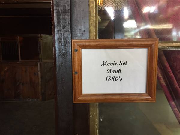 Simpson's Old Time Museum and Skeleton Creek Productions (11/28/2016 - Credits: Yousef Kazemi)
