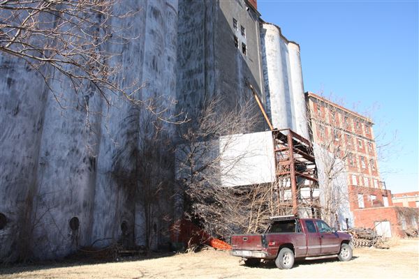 Robin Hood Flour Mill Warehouse (1/18/2018 - Credits: Yousef Kazemi)