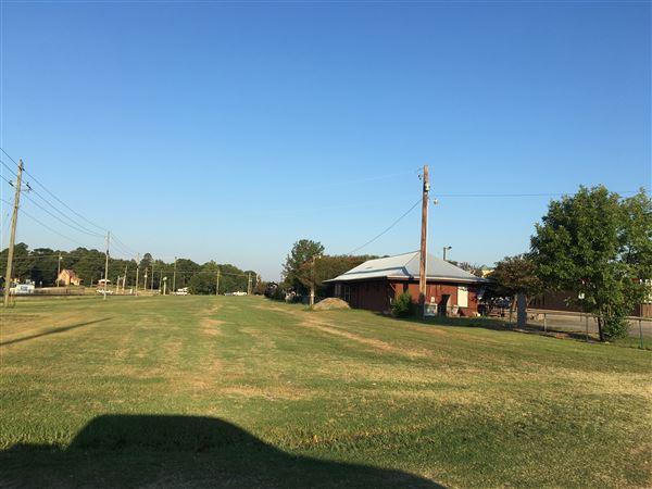 Broken Bow Chamber of Commerce (train depot) (9/4/2019 - Credits: Charity O'Donnell)