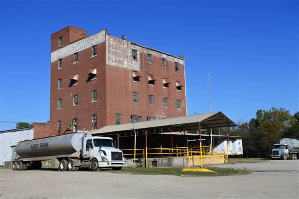 Former Peanut Packing Facility (1/20/2019 - Credits: Tyler Slawson)