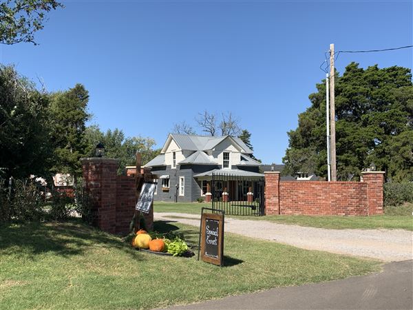 Blose Barn and Garden (9/28/2020 - Credits: Yousef Kazemi)
